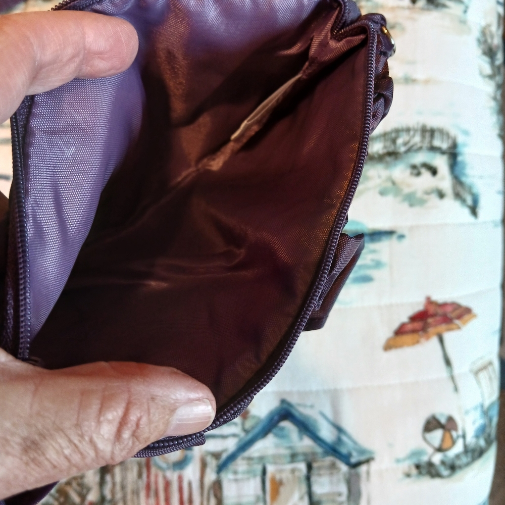 ThirtyOne Ruffle long strap - Picture 5 of 12